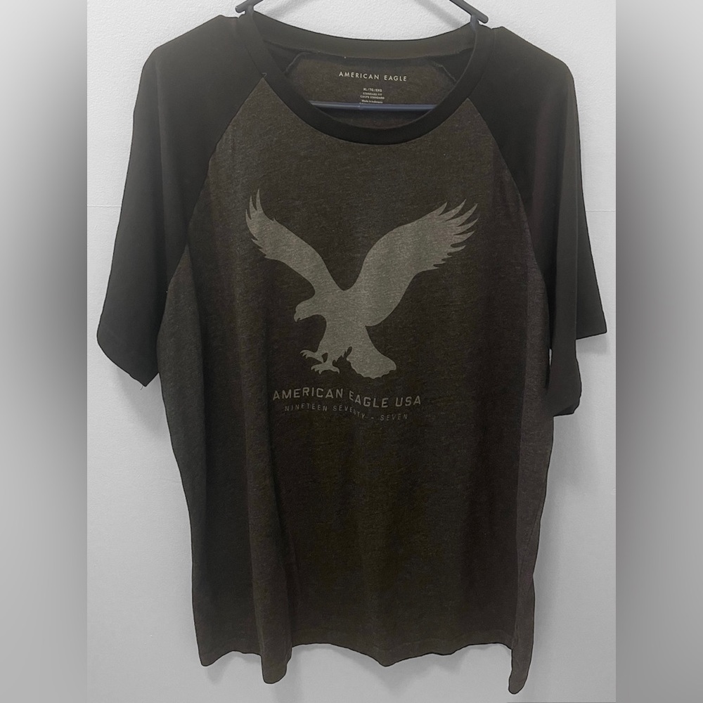 American Eagle Men’s T-shirts. Size X-large.